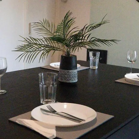 בית נופש Cozy Retreat With 2 Bedrooms