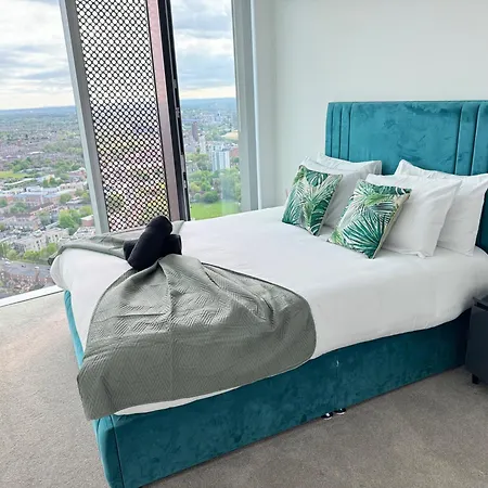 Oasis - Modern 3 Bedroom Apartment Manchester