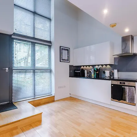 Stunning Duplex In Manchester, Workspace For Professionals Апартаменты Манчестер