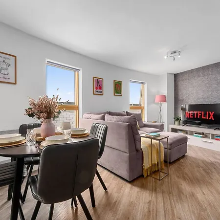 Cityscape Mcr Skyline- 2br, Free Parking, Views Apartment *