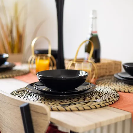 - Centre - Parking - Full Kitchen - M60 Сasa de vacaciones *