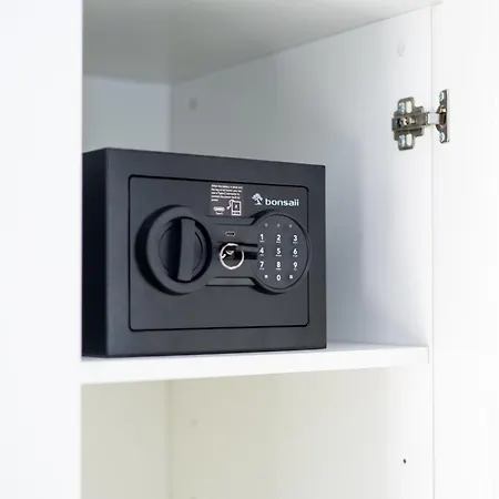 - Centre - Parking - Full Kitchen - M60 度假居