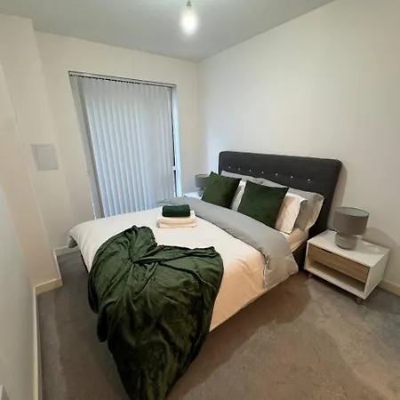 2bed 2bath Free Parking Very Apartment Manchester