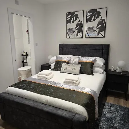 The Cosy Nest - Brand New Short Let In Salford Apartment Manchester