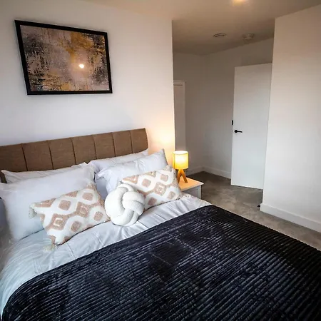 Fabulous 2 Bedroom In Apartment Manchester