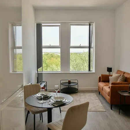 Spacious 1 Bed Near Etihad Manchester