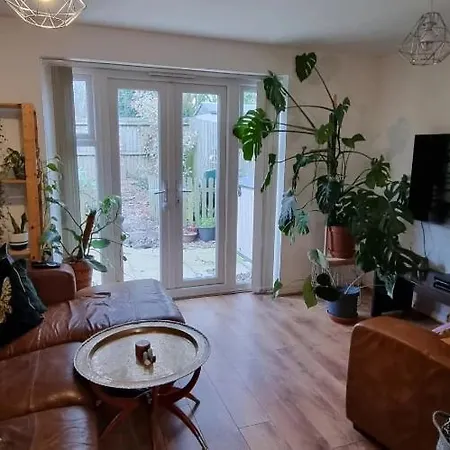 Hemlock Way Holiday home Manchester