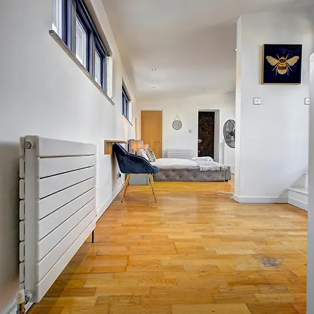 Pass The Keys Modern 2 Bed Centre Balcony Apartamento *