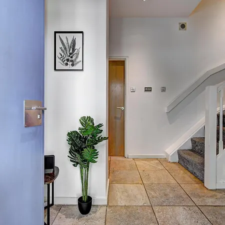 Apartmán Pass The Keys Modern 2 Bed Centre Balcony Manchester