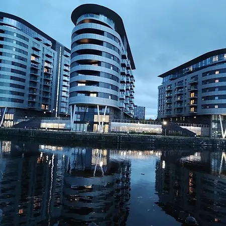 Lux 1 Bed And Water View * Manchester