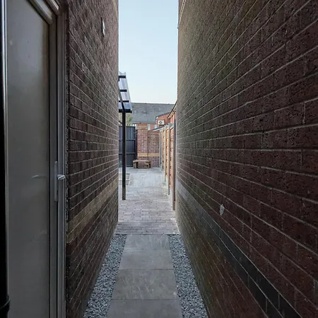 Newly Furnished Near Centre * Manchester