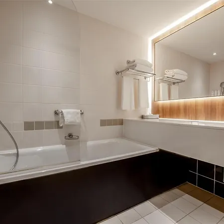 Radisson Centre, A Verified Net Zero 4*