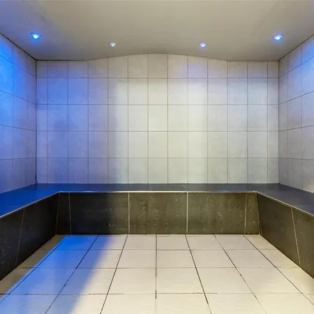 Hotel Radisson Centre, A Verified Net Zero Manchester