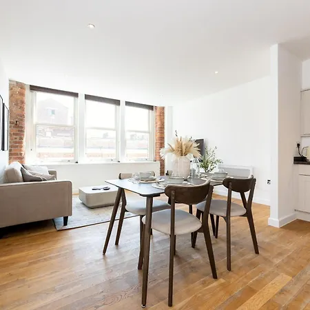 Luxury Centre Apartment *