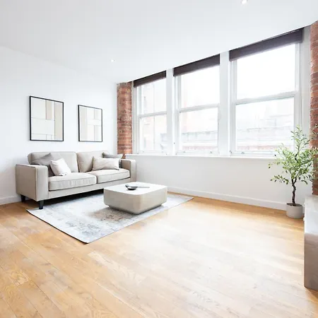Luxury Centre Apartment