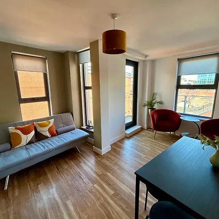 Centre 2 Bed With A Balcony * Manchester