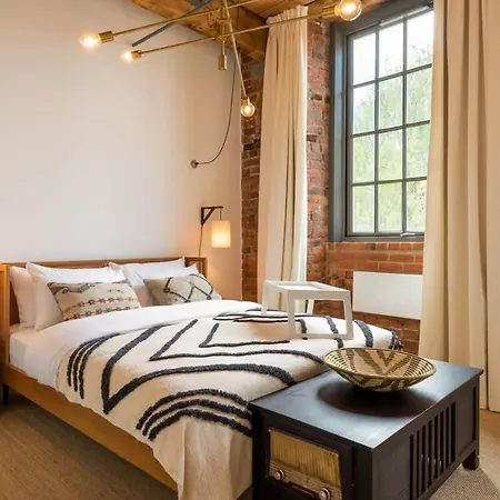 Apartment Africana At The Heim Residences