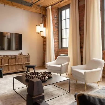 Africana At The Heim Appartement *