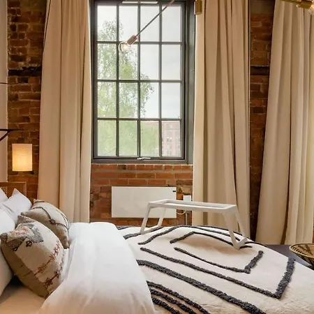 Apartment Africana At The Heim Residences
