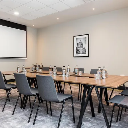 Hotel Radisson Centre, A Verified Net Zero