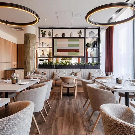 Radisson Centre, A Verified Net Zero Hotell
