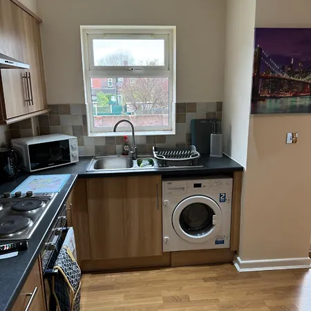 Modern, Sleeps 10, Parking, Etihad, Coop Live, River Park, Apartmán *