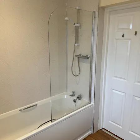 Apartmán Modern, Sleeps 10, Parking, Etihad, Coop Live, River Park, Manchester