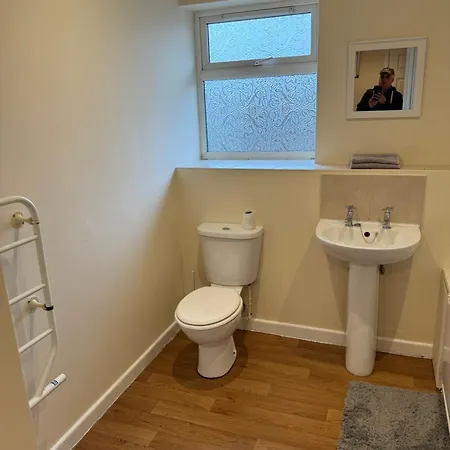 Modern, Quiet, Sleeps 9, Etihad, Coop Live, Manchester