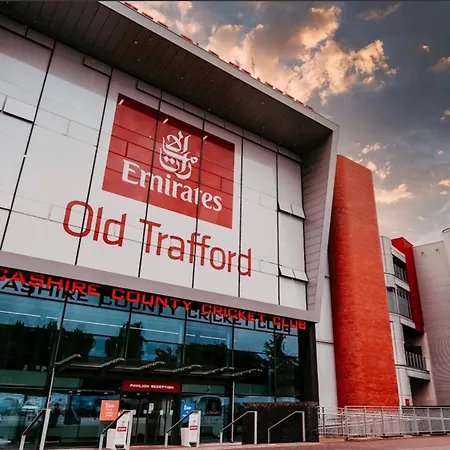 Apartment Bright & Modern 3 Bedroom Old Trafford