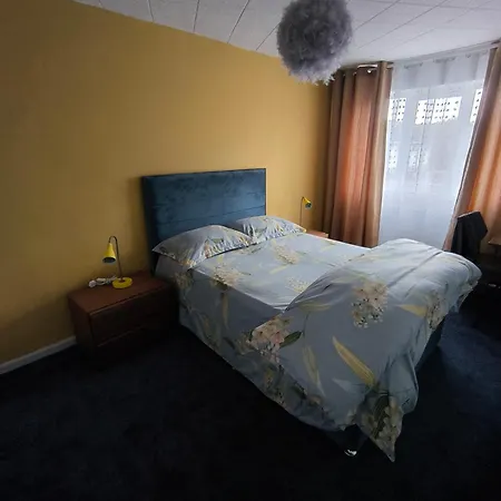 Spotless And Spacious Holiday home *