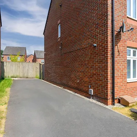 Tatil Evi 3 Bed Pendlebury Free Parking Pets *