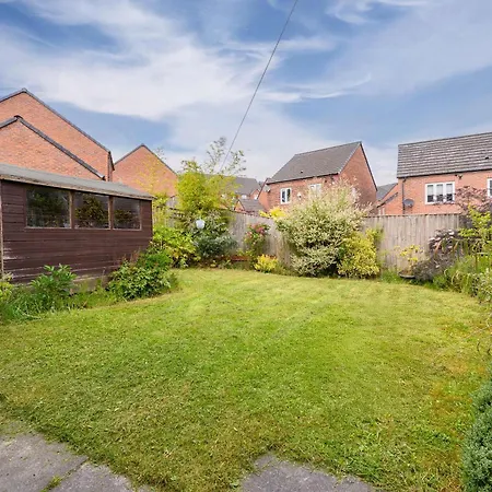 3 Bed Pendlebury Free Parking Pets Tatil Evi Manchester