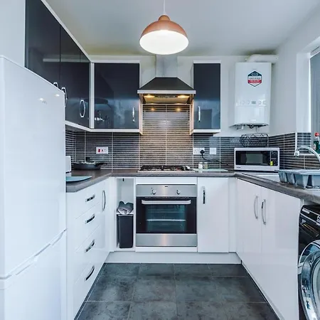 Reach - King Bed, Parking, 2 Tvs, O2 Apollo, Hospital & Oxford Road *