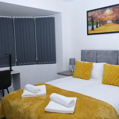 Modern House - 3 Bedrooms - 1 Bath - Mancity מנצ'סטר