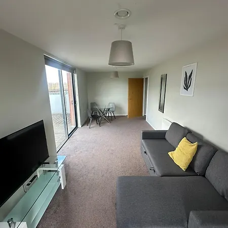 Beehosting Adelphi Wharf
