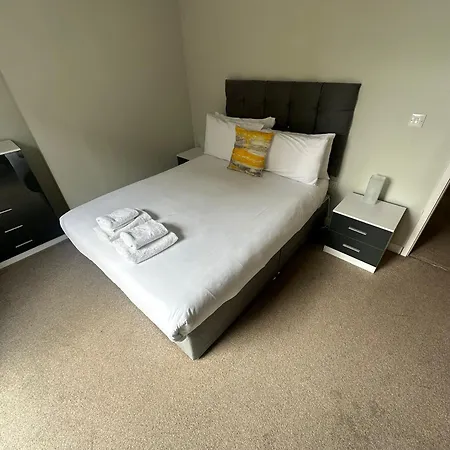 Beehosting Adelphi Wharf