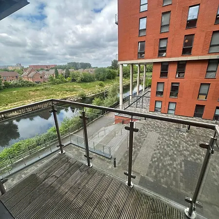 Beehosting Adelphi Wharf Aparthotel *