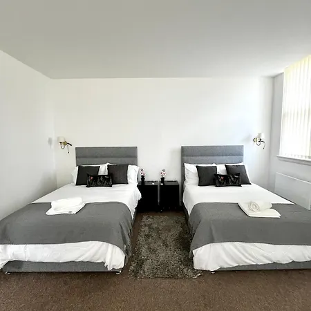 The Failsworth Collection - Stylish With Free Parking