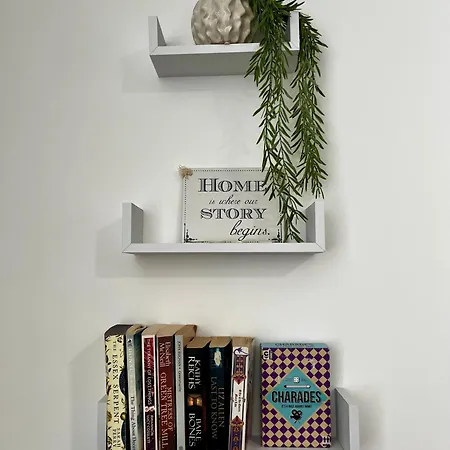 The Failsworth Collection - Stylish With Free Parking Appartement