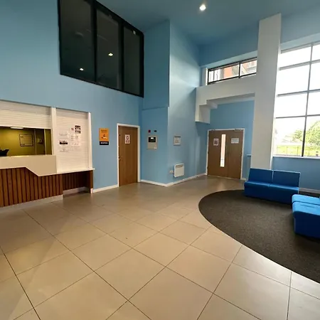 Beehosting Adelphi Wharf Manchester