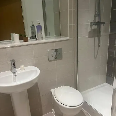 A Cozy With Private Bathroom In A Two Bedroom