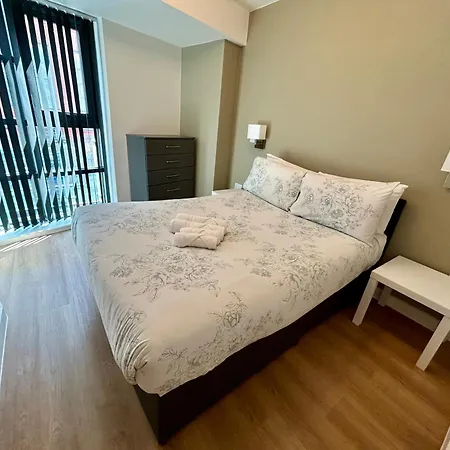One Bed Flat In The Heart Of Centre * Manchester