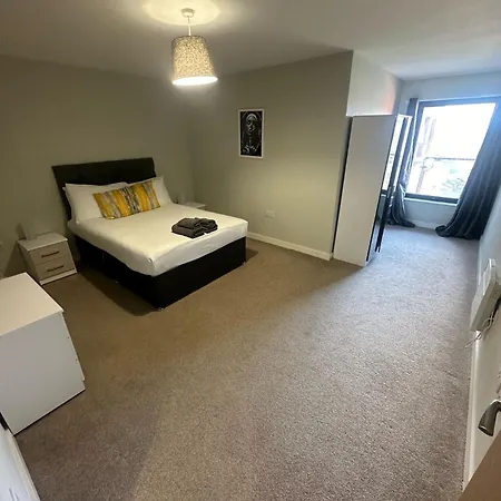 Beehosting Adelphi Wharf Aparthotel *
