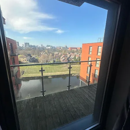 Beehosting Adelphi Wharf Aparthotel *