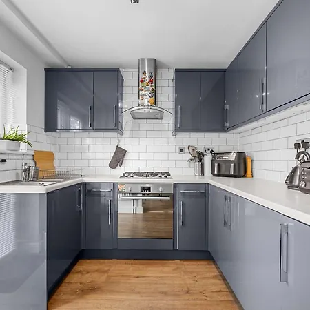 3 Bed Stockport By Superhost