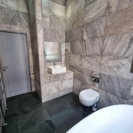 Apartmán Centre Sleeps 14 By Superhost Manchester