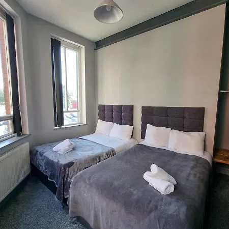 아파트 Centre Sleeps 14 By Superhost *