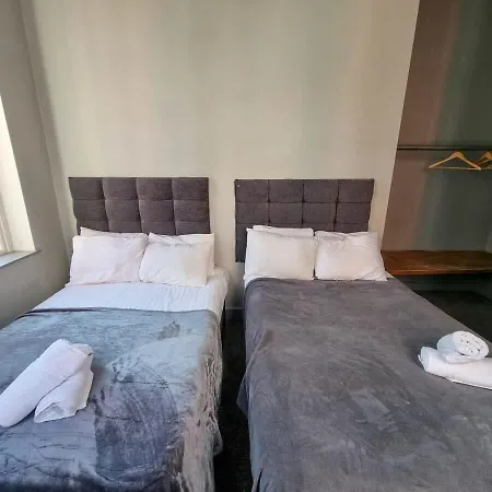 Centre Sleeps 14 By Superhost 아파트 맨체스터