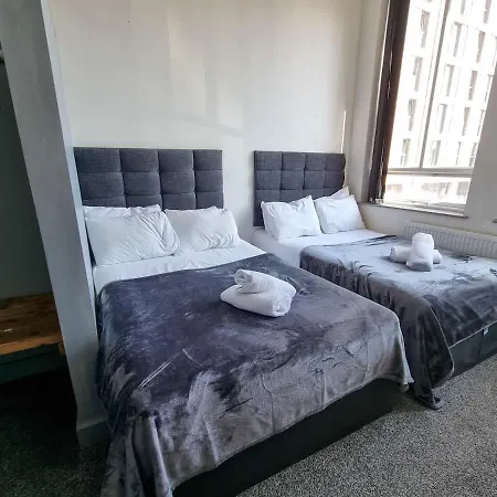 아파트 Centre Sleeps 14 By Superhost *