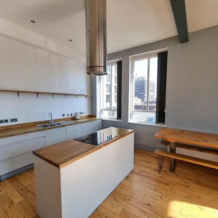 Centre Sleeps 14 By Superhost Apartment Manchester